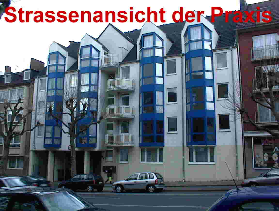 Strassenansicht der Praxisgebude